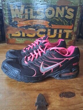 Nike Air Max Torch 4 Running Shoes Women's Size 8.5 Black Hot Pink 343851-006